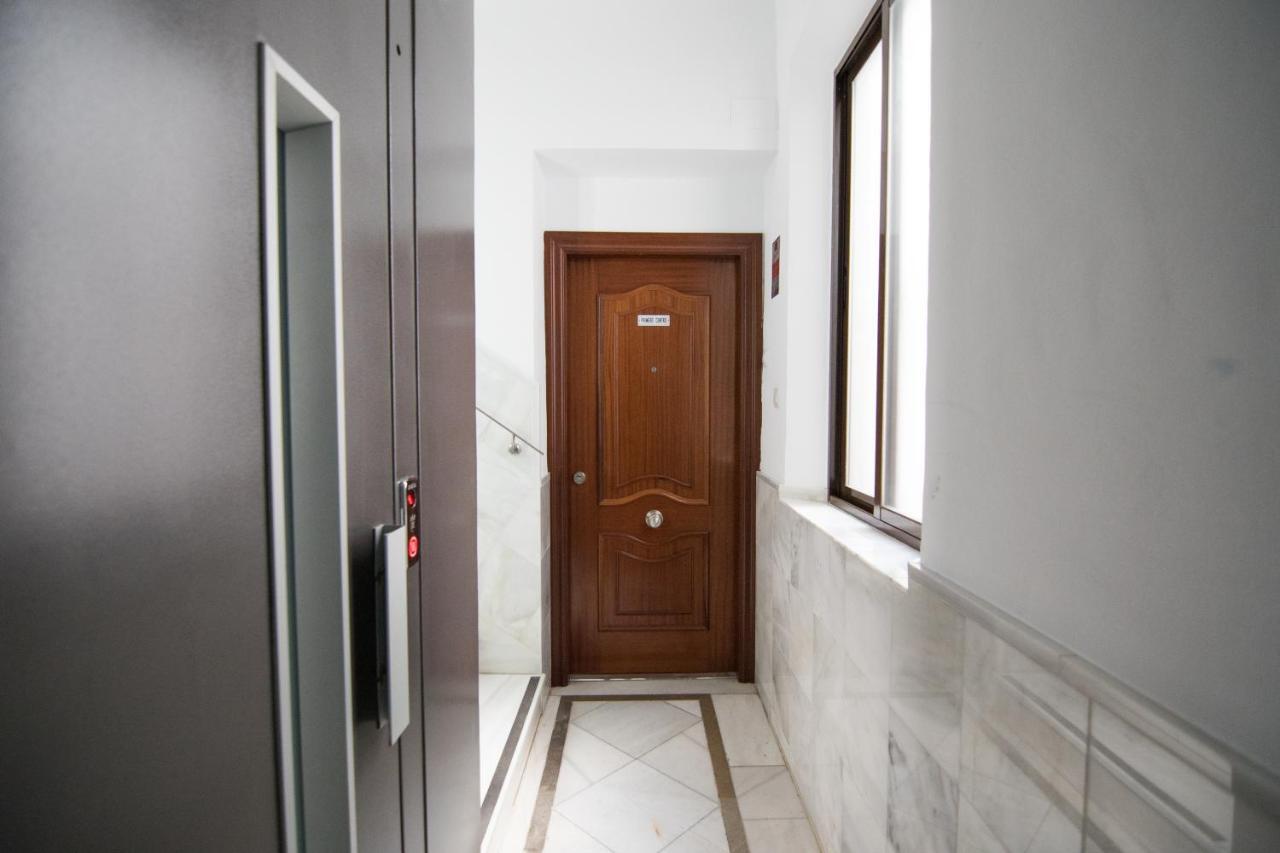 Tuguest Alhondiga Apartment Granada Eksteriør bilde